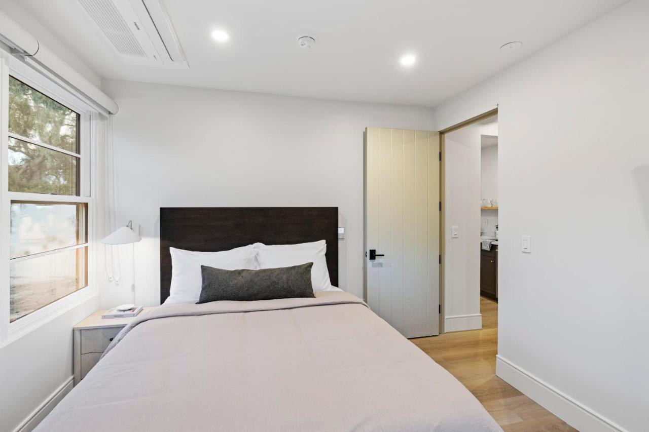 Casa Jardin - Boutique Suites In Downtown Санта-Барбара Экстерьер фото